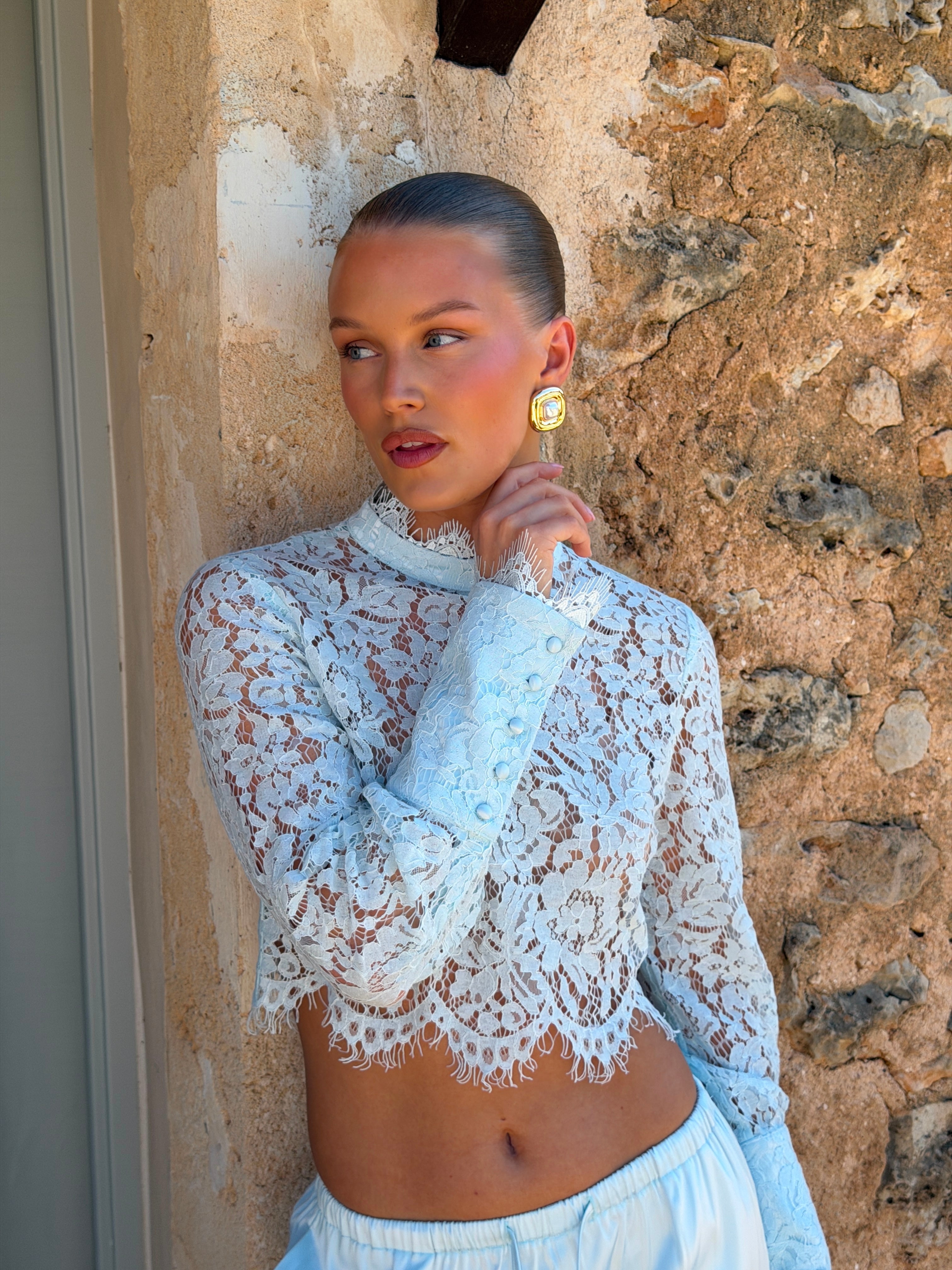 ARABELLA LACE BLOUSE | BLUE – Jadeella